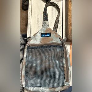 Kavu sling bag